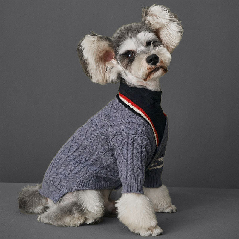 https://theymademewear.it/cdn/shop/products/preppy-cable-knit-button-front-dog-cardigan-charcoal-5_1800x1800.jpg?v=1625188445